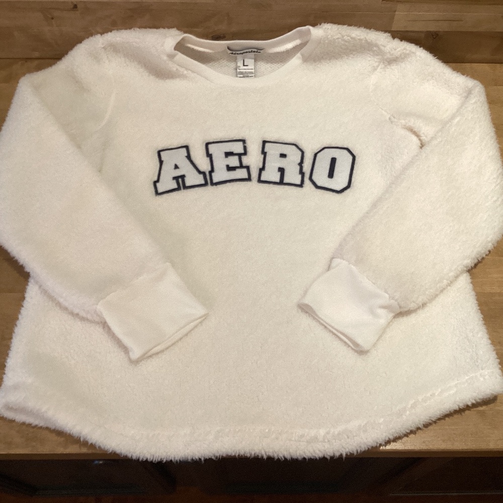 Aeropostale Ivory Chenille Pullover w/varsity style Aero Letters Size L